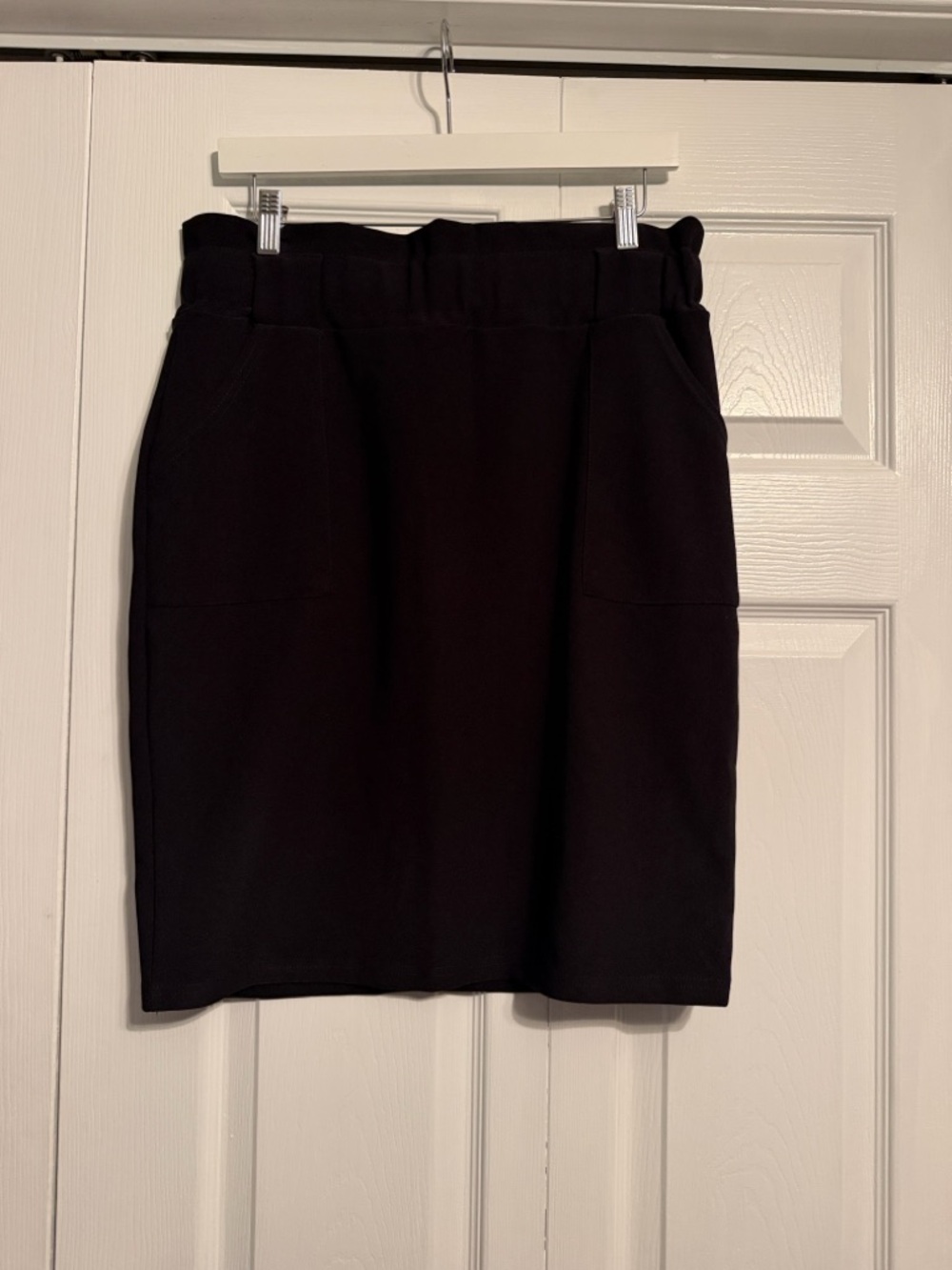 Classic Black Women's Pencil Skirt